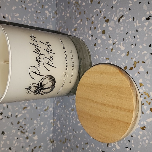 Brand New Scentsational Pumpkin Patch Candle - Picture 5 of 6